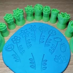 Pequeño sello para flores y hojas de arcilla 2.
